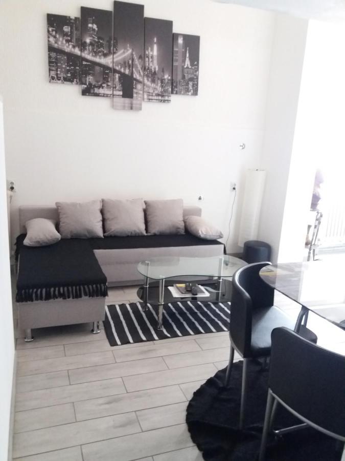 Bianco Nero Appartamento Ni Buitenkant foto